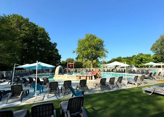 Campsite Mobil Confortable - 4 Pers. - Api-1-52-2035 Grayan-et-l'Hopital